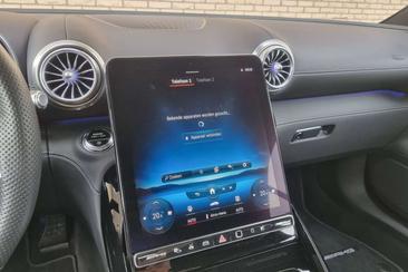Mercedes SL 43 Premium Plus — photo 29
