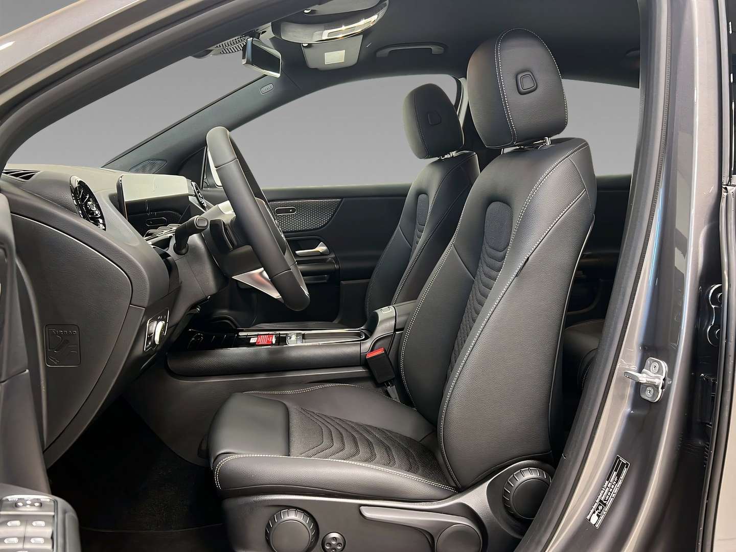 Mercedes GLA 200 - 2025 - Joinsteer - #7