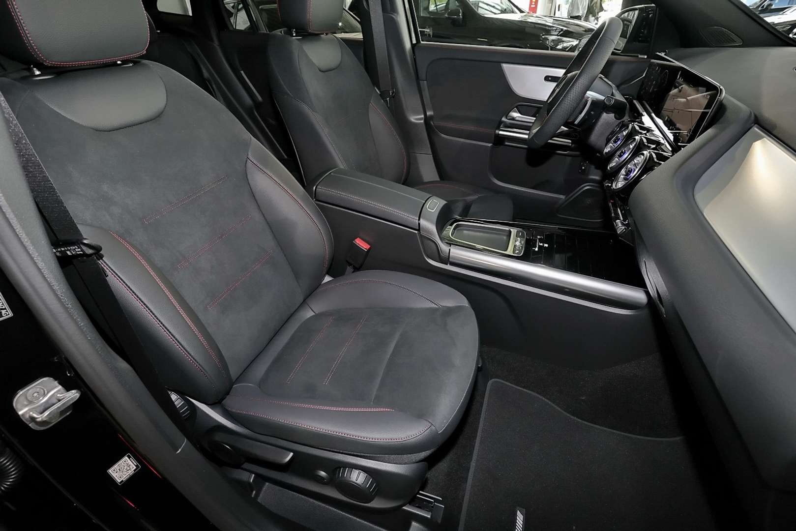 Mercedes GLA 200 AMG Line - 2025 - Joinsteer - #4