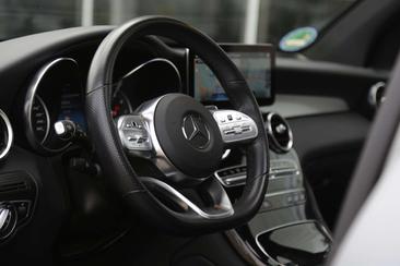Mercedes GLC 300e 4MATIC PHEV — photo 23