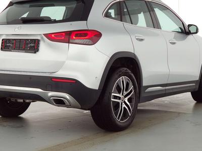 Mercedes GLA 180 Progressive