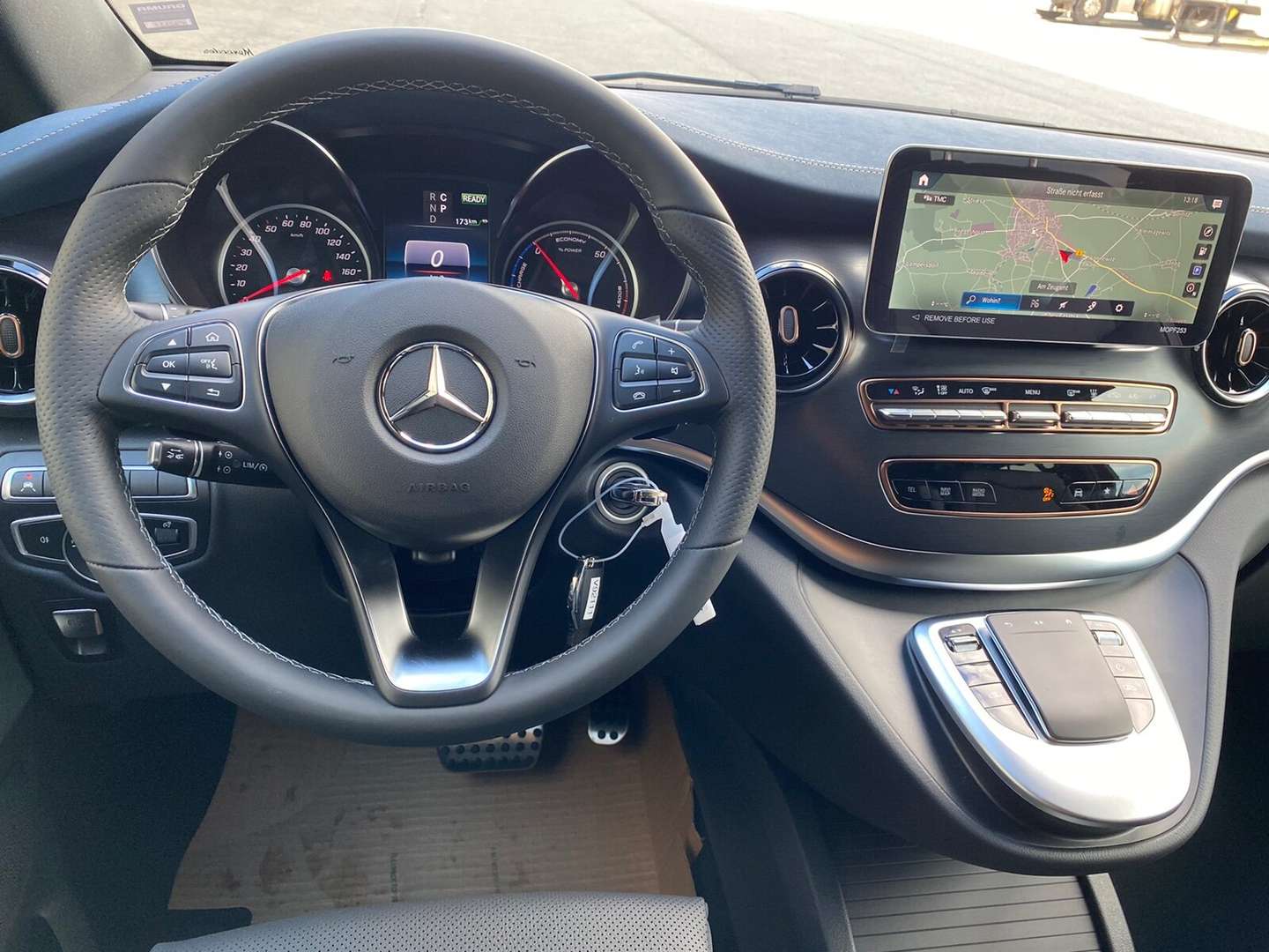 Mercedes EQV 300 - 2022 - Joinsteer - #11