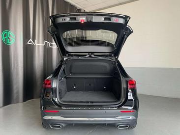 Mercedes GLA 180 AMG Line — photo 6