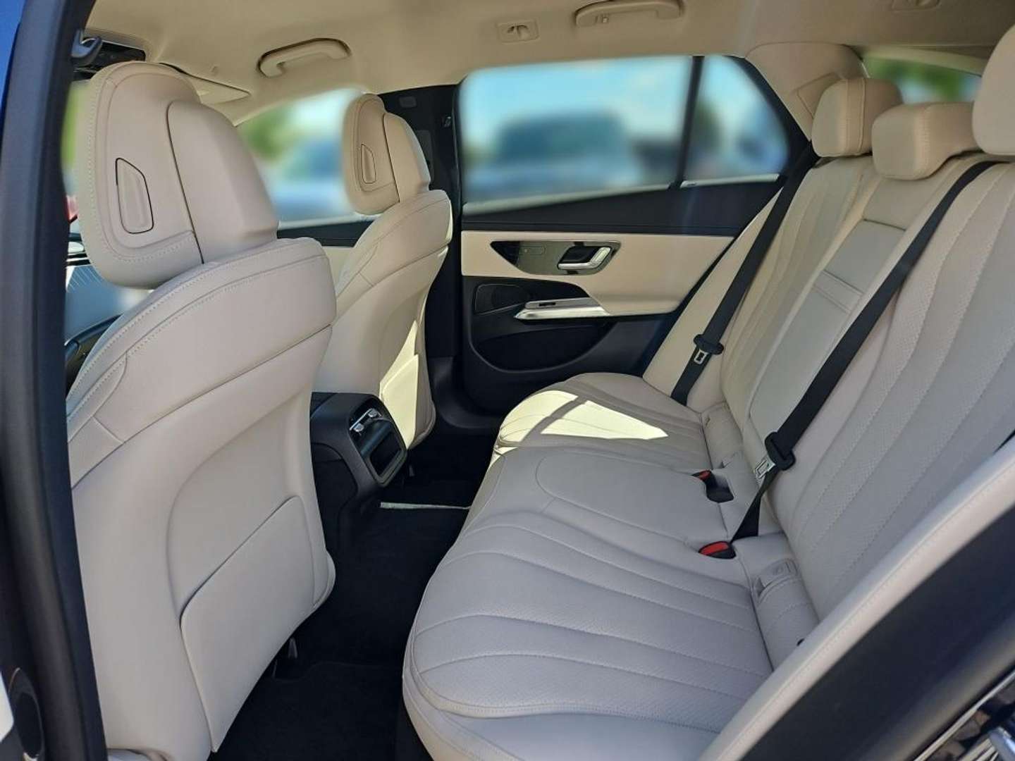 Mercedes Classe E Break 220 Avantgarde - 2025 - Joinsteer - #11