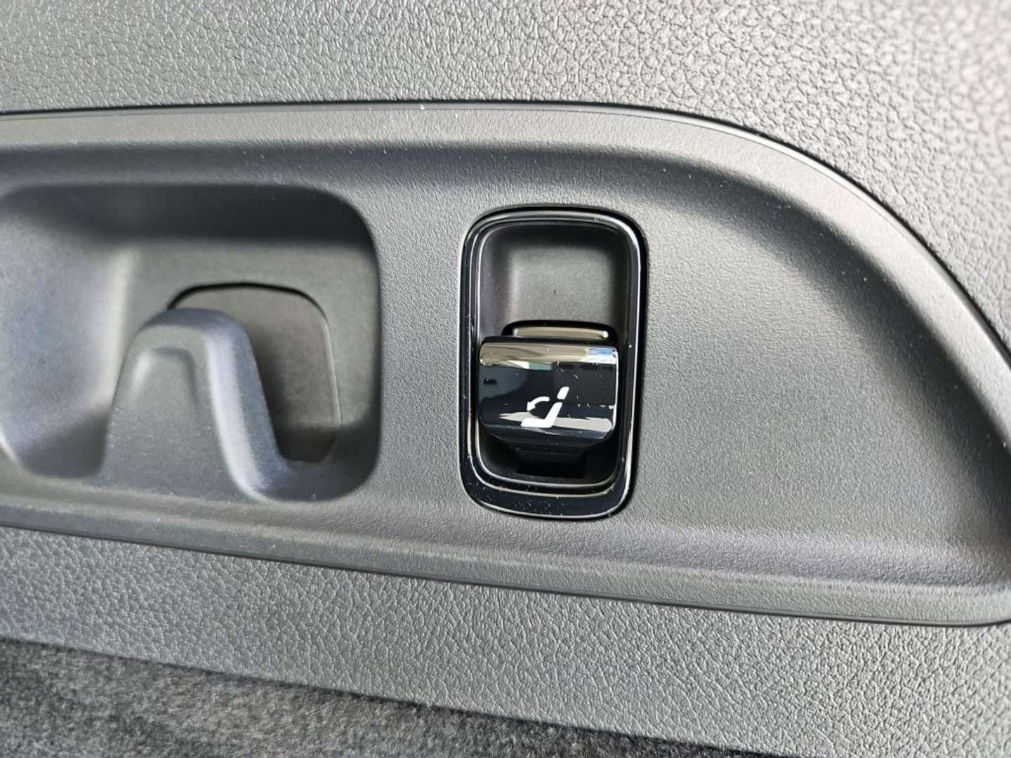 Mercedes Classe E Break 220 Avantgarde - 2025 - Joinsteer - #18