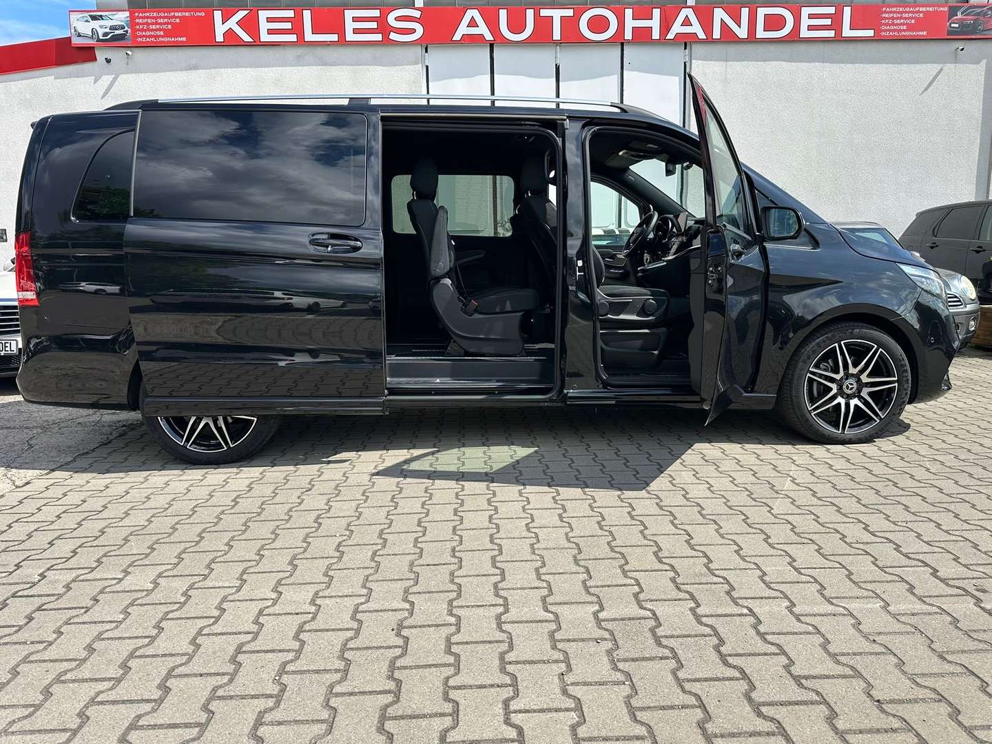 Mercedes V 300 AMG Line - 2023 - Joinsteer - #4