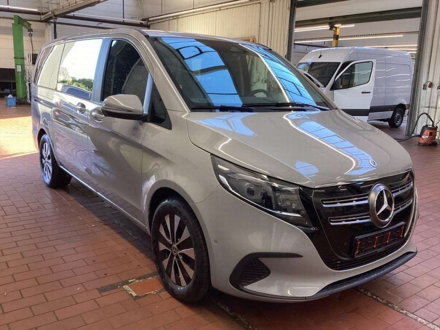 Mercedes EQV 300 Leder - 2024 - Joinsteer - #2