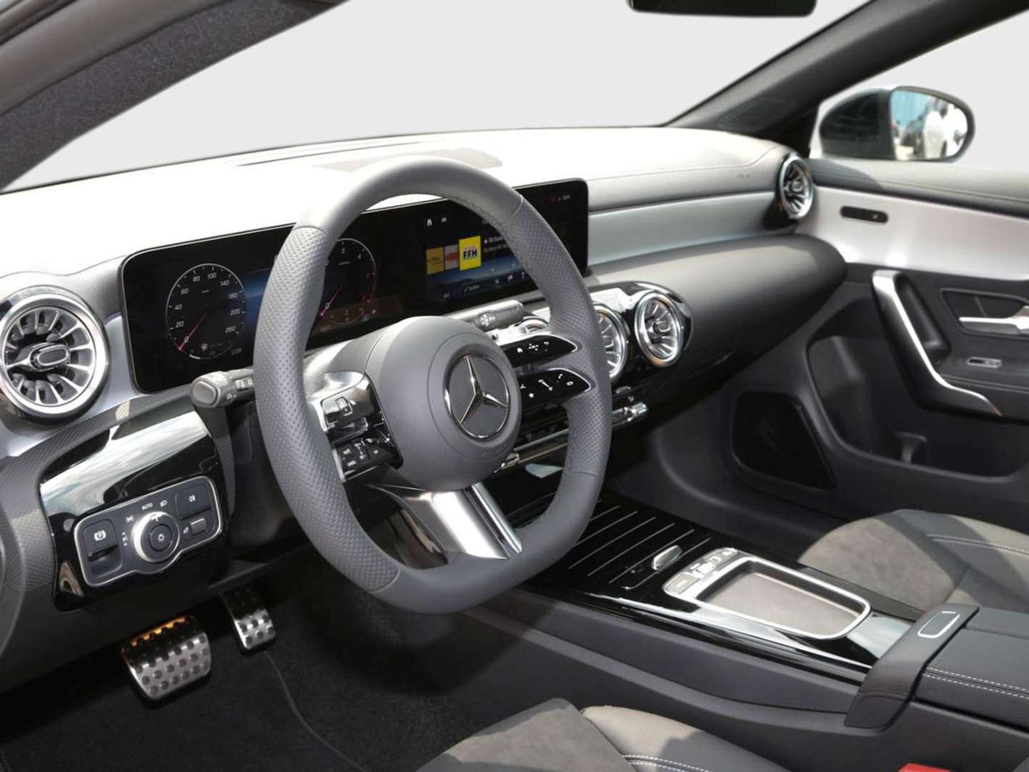 Mercedes CLA 200 AMG Line - 2025 - Joinsteer - #7