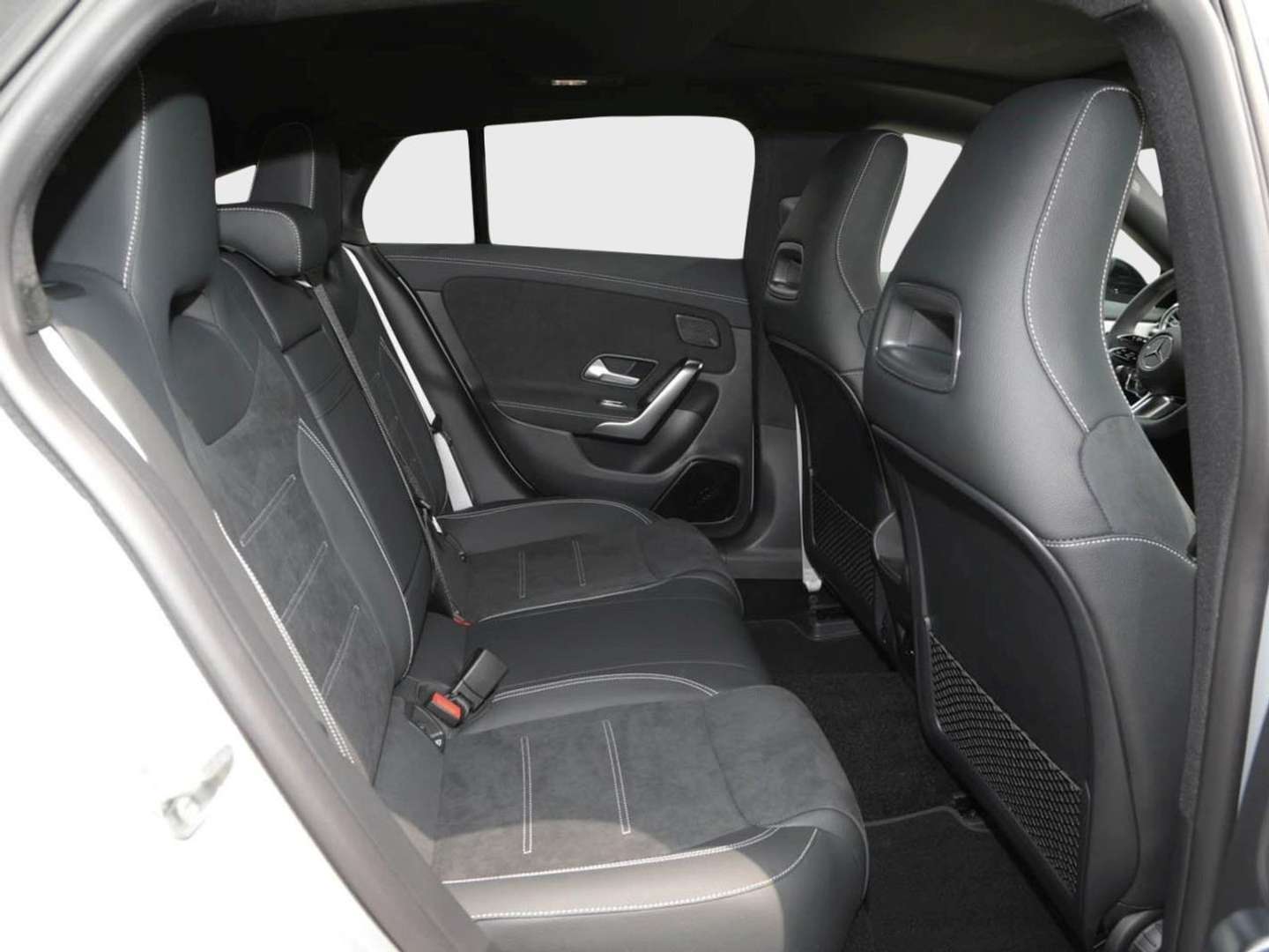 Mercedes CLA 200 AMG Line - 2025 - Joinsteer - #11