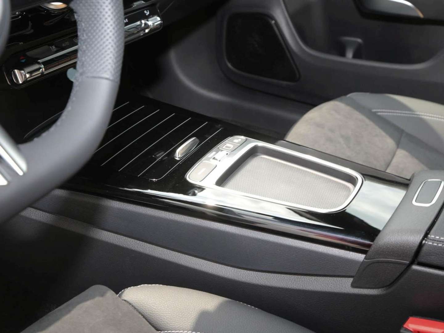 Mercedes CLA 200 AMG Line - 2025 - Joinsteer - #15