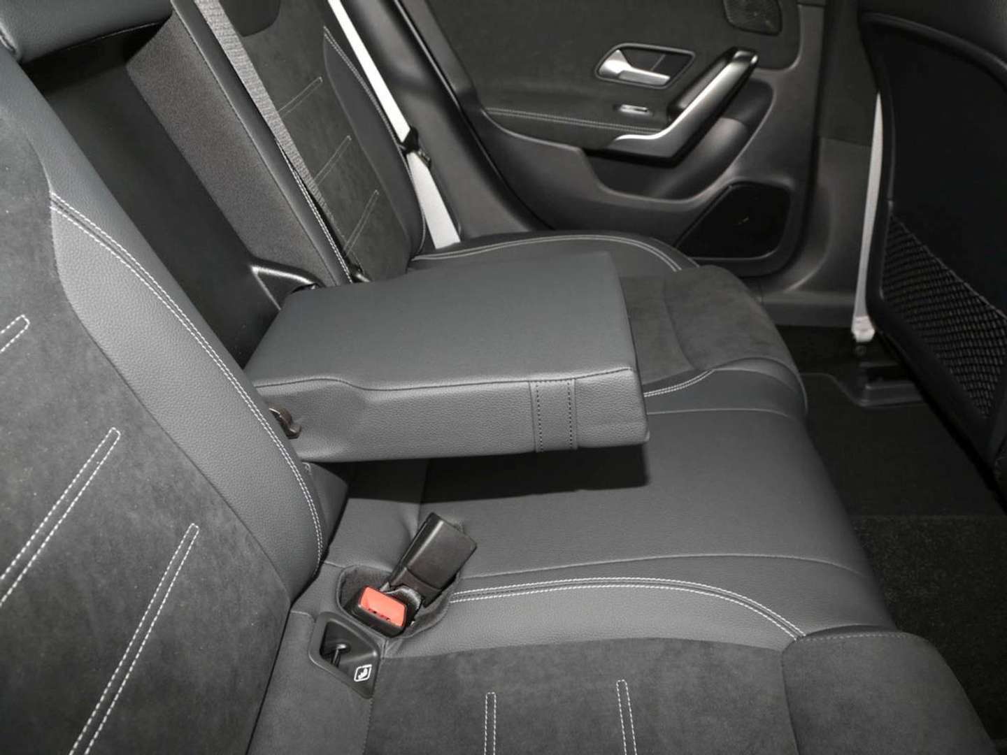 Mercedes CLA 200 AMG Line - 2025 - Joinsteer - #22