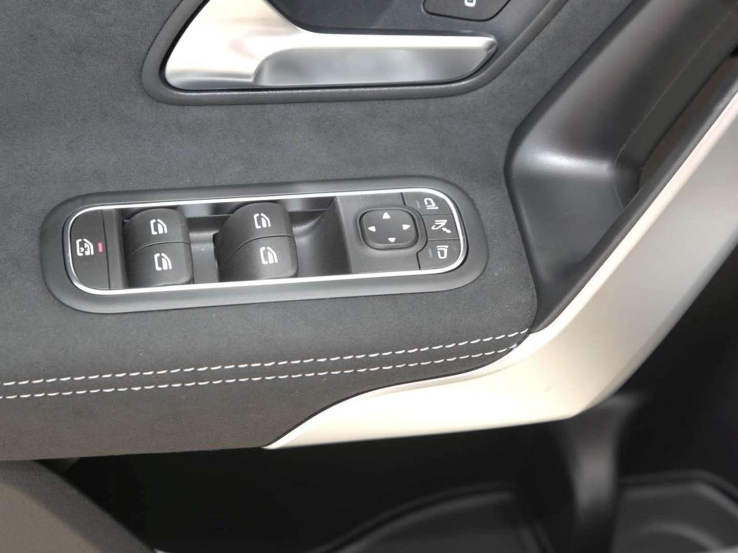 Mercedes CLA 200 AMG Line - 2025 - Joinsteer - #23