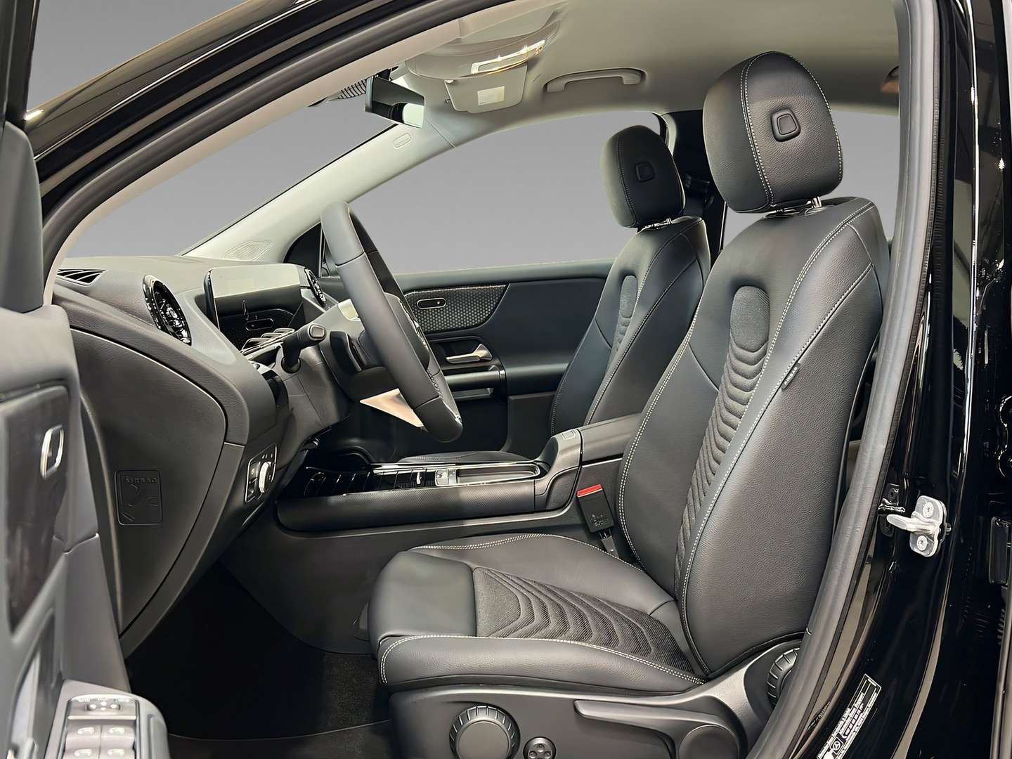 Mercedes GLA 200 - 2025 - Joinsteer - #7