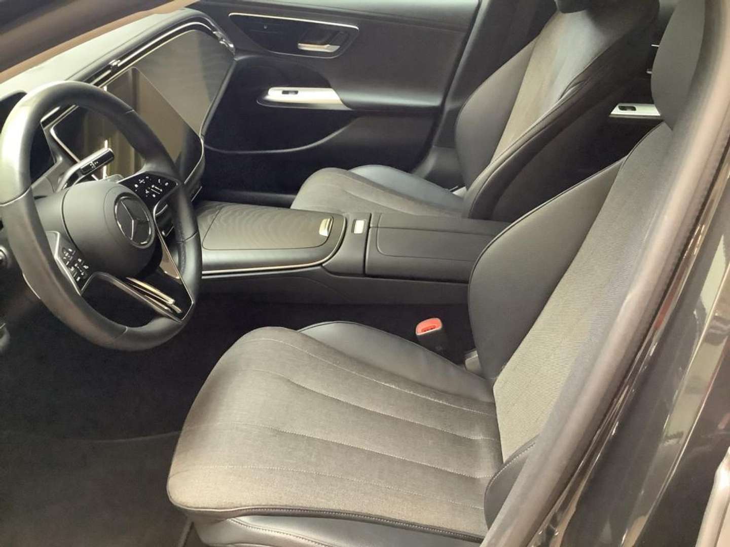 Mercedes Classe E 220 Avantgarde - 2024 - Joinsteer - #8