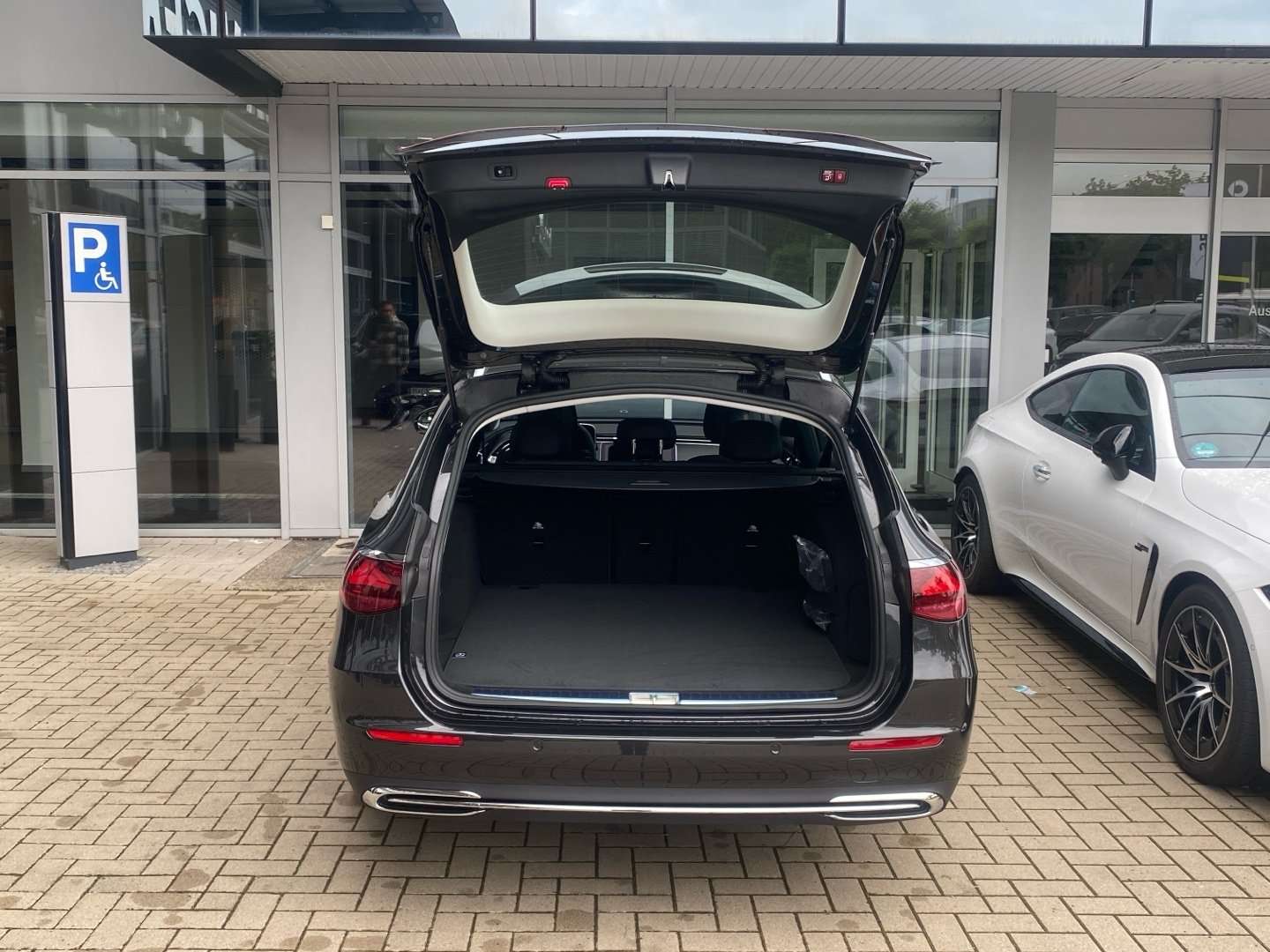 Mercedes Classe E 200 Avantgarde - 2025 - Joinsteer - #13