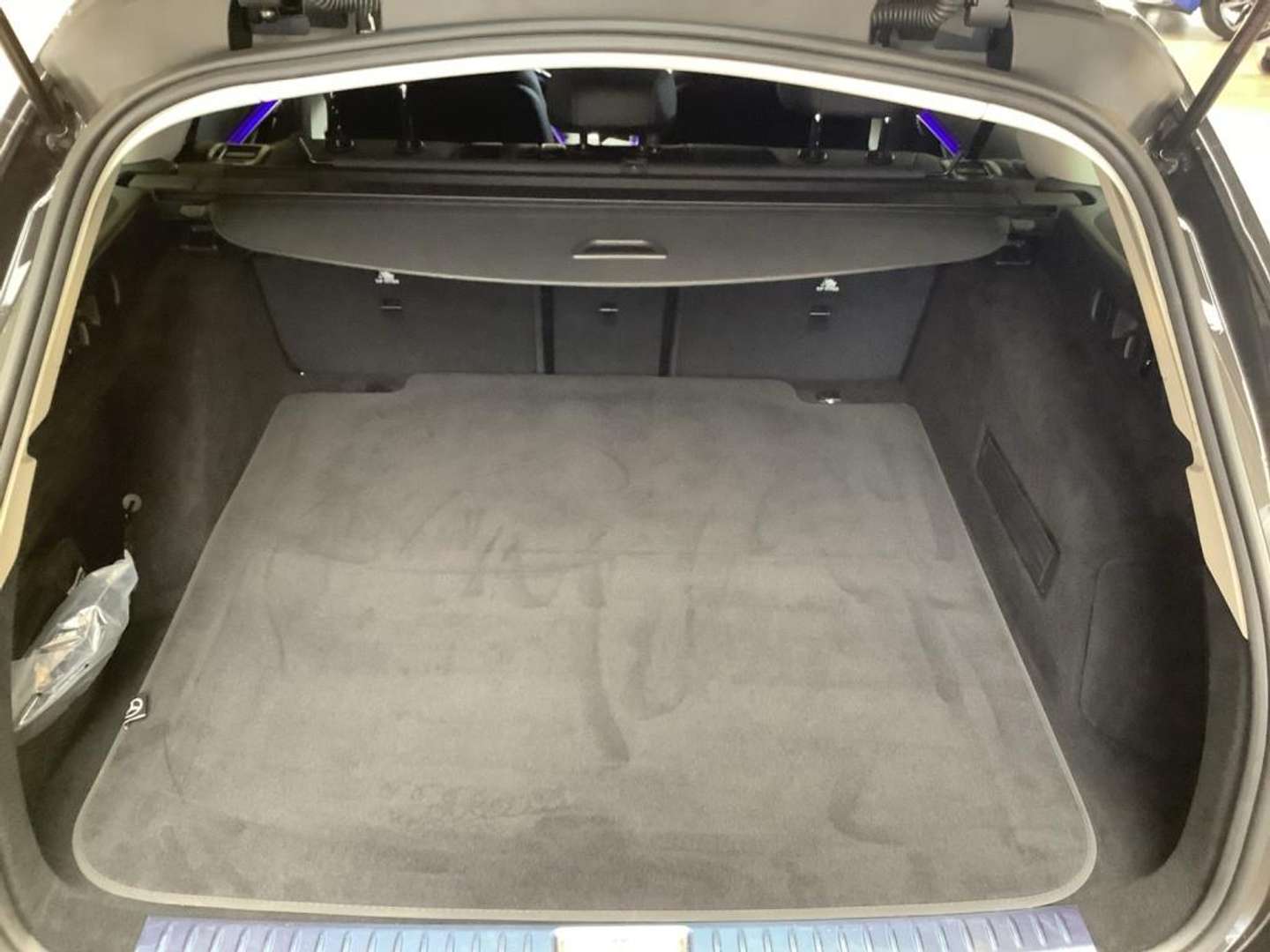 Mercedes Classe E 220 Avantgarde - 2024 - Joinsteer - #16