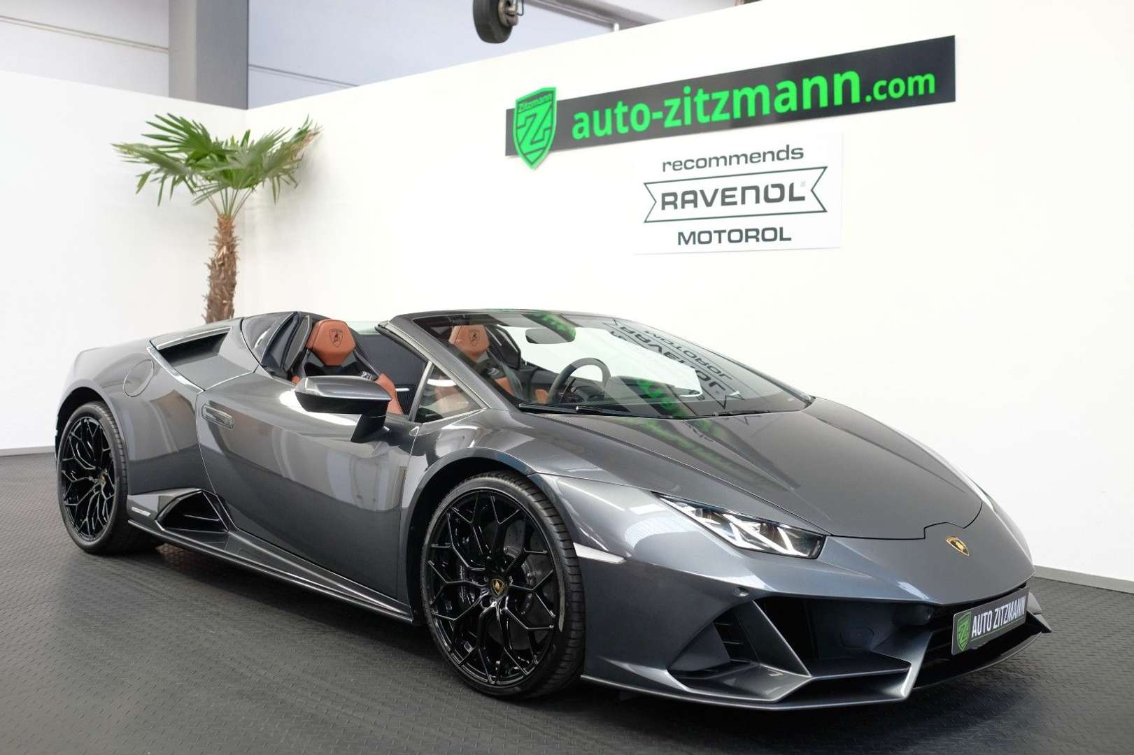 Lamborghini Huracán Spyder - 2025 - Joinsteer - #1
