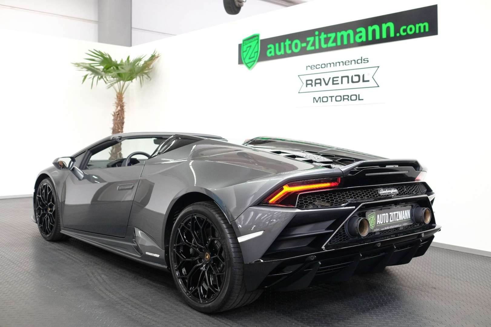 Lamborghini Huracán Spyder - 2025 - Joinsteer - #5