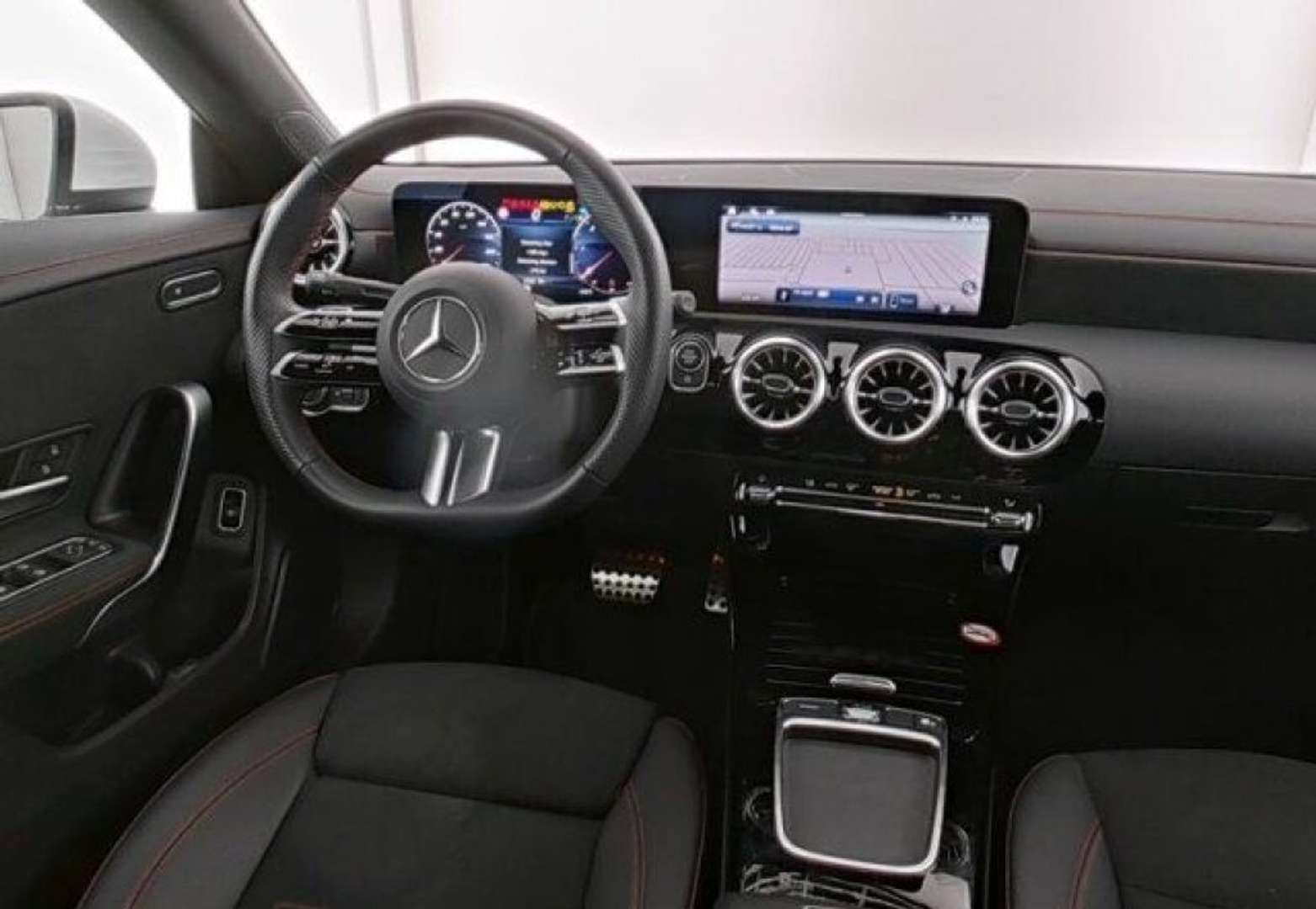 Mercedes CLA 200 Premium - 2024 - Joinsteer - #4