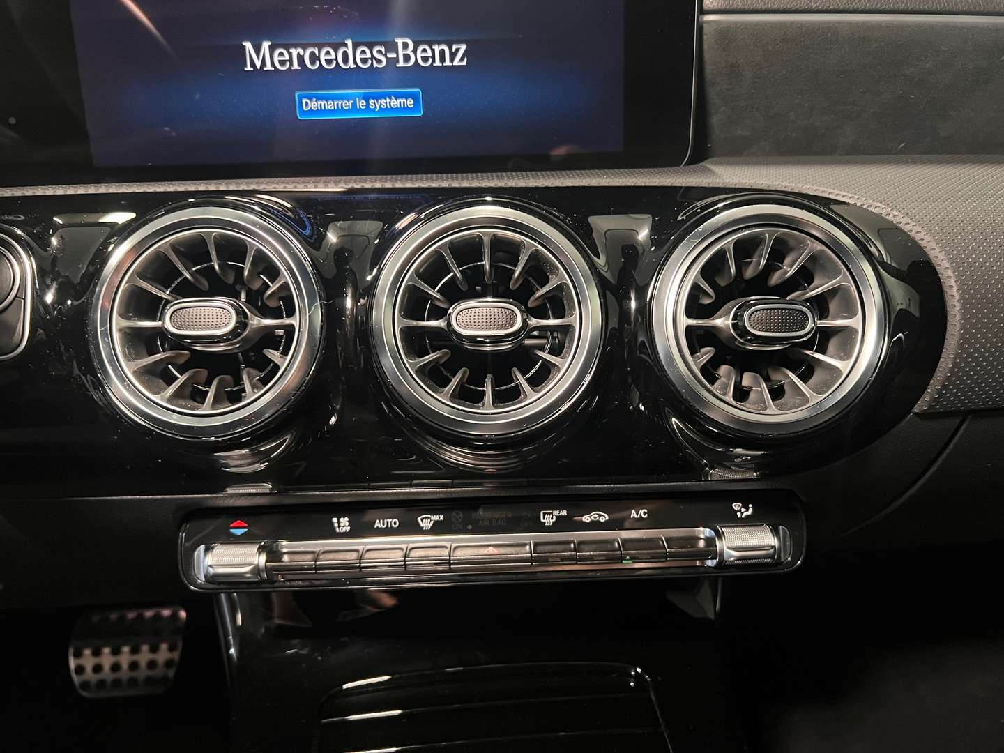 Mercedes CLA 200 AMG Line - 2023 - Joinsteer - #17