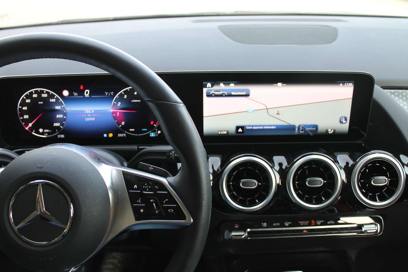 Mercedes GLA 180 Progressive Line - 2024 - Joinsteer - #13