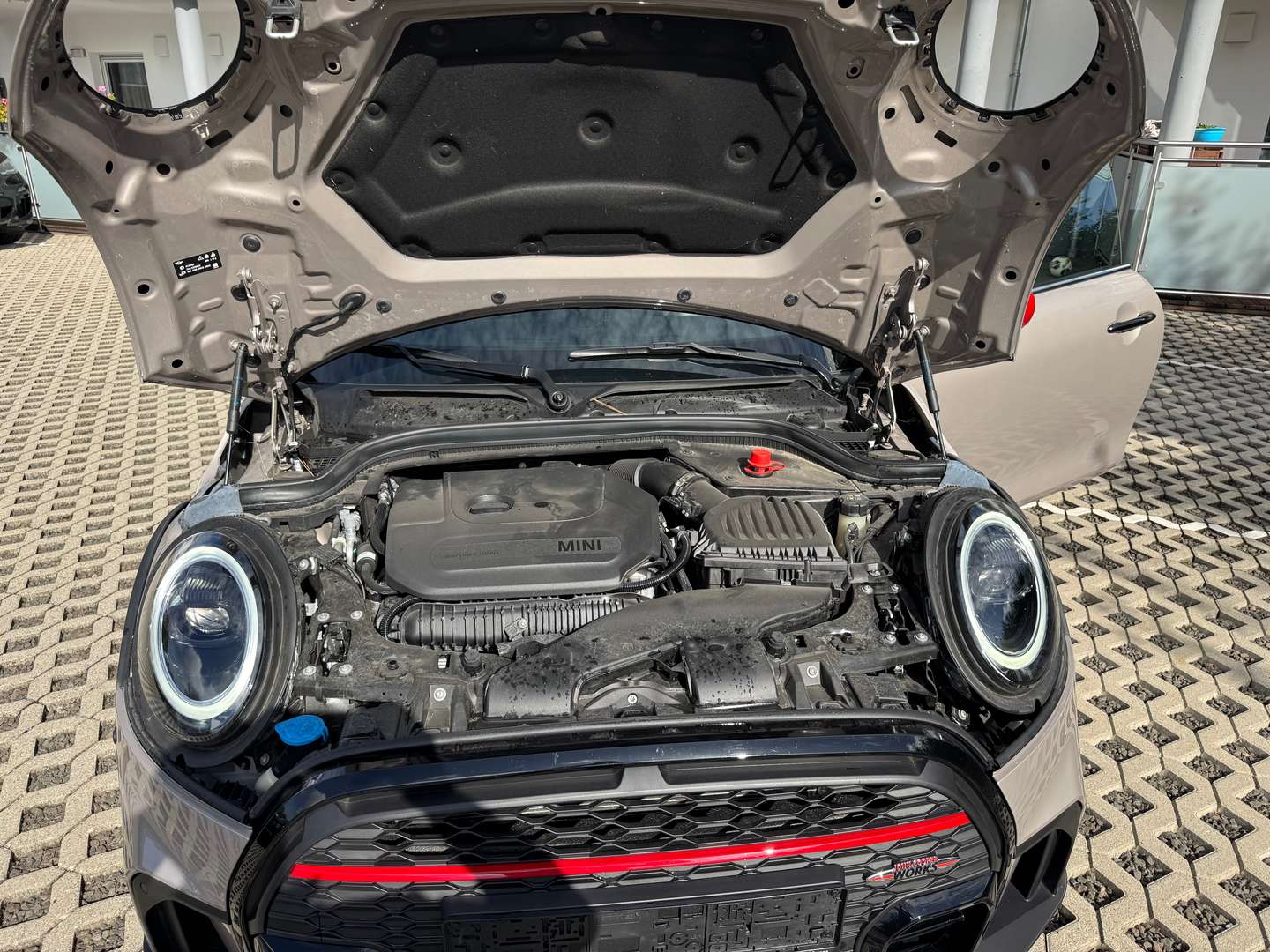 Mini Cabrio John Cooper Works - 2024 - Joinsteer - #15