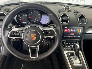 Porsche 718 Cayman T — photo 8