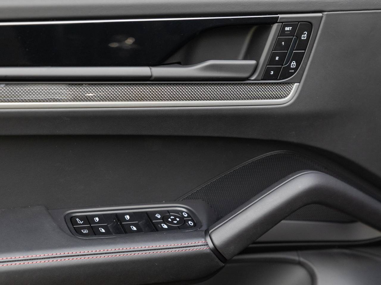 Porsche Cayenne III ph2 E-Hybrid - 2025 - Joinsteer - #18