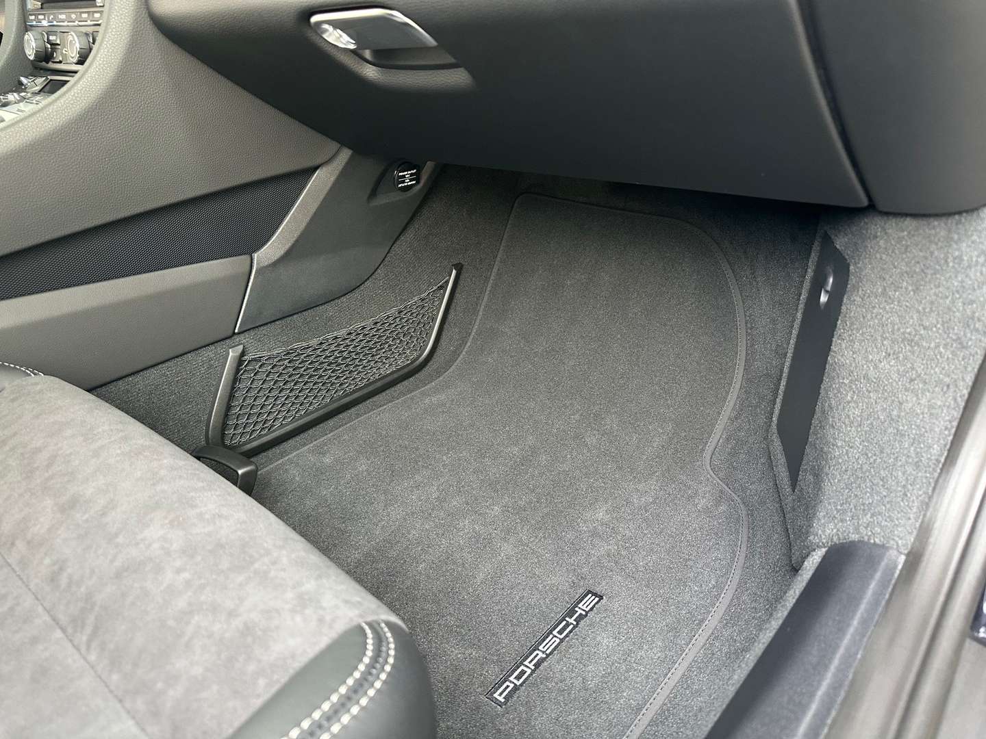 Porsche 718 Cayman GT4 - 2015 - Joinsteer - #10