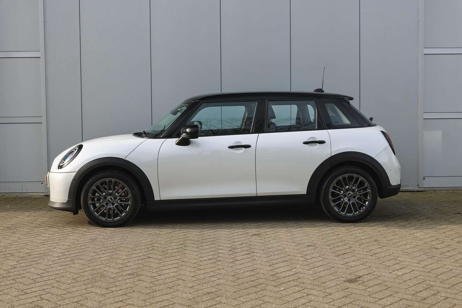 Mini Hatchback Classic Cooper - 2024 - Joinsteer - #6