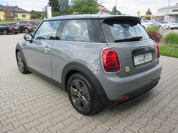 Mini Cooper S Cooper SE — photo 3