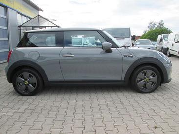 Mini Cooper S Cooper SE — photo 5