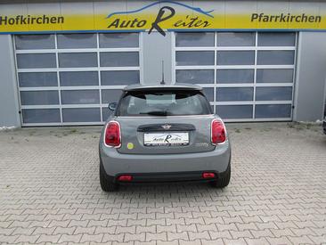 Mini Cooper S Cooper SE — photo 8