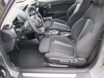 Mini Cooper S Cooper SE — photo 9