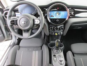 Mini Cooper S Cooper SE — photo 11