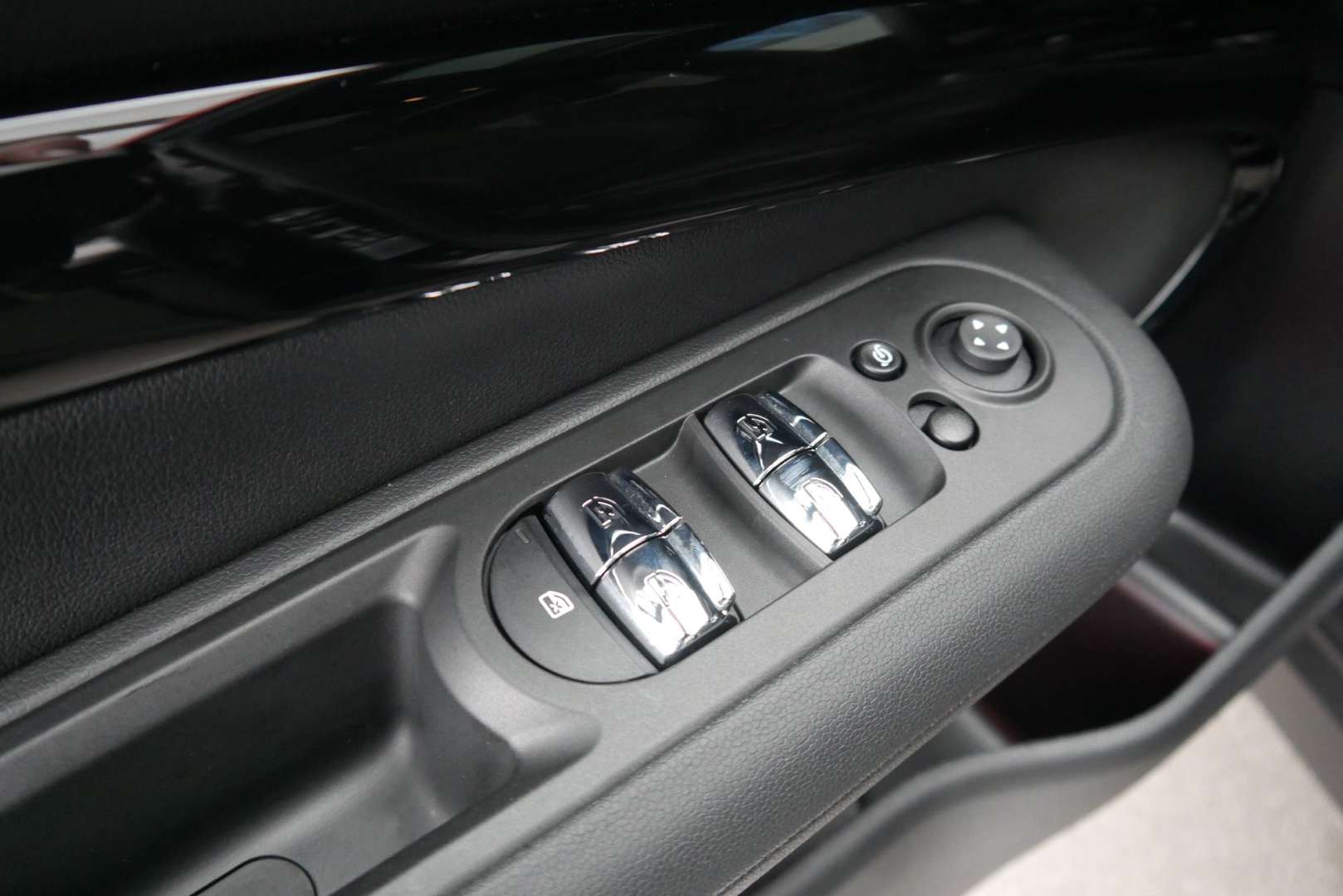 Mini Clubman John Cooper Works - 2024 - Joinsteer - #8