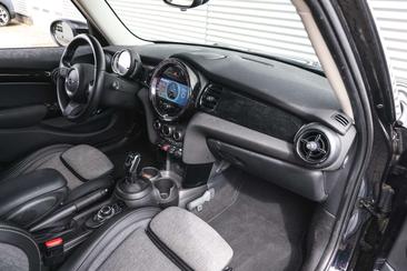Mini Hatch / Citadine Cooper Classic — photo 8