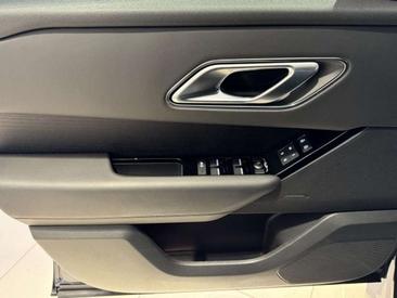 Land Rover Range Rover Velar HSE D300 — photo 13