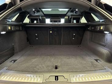 Land Rover Range Rover Velar HSE D300 — photo 16