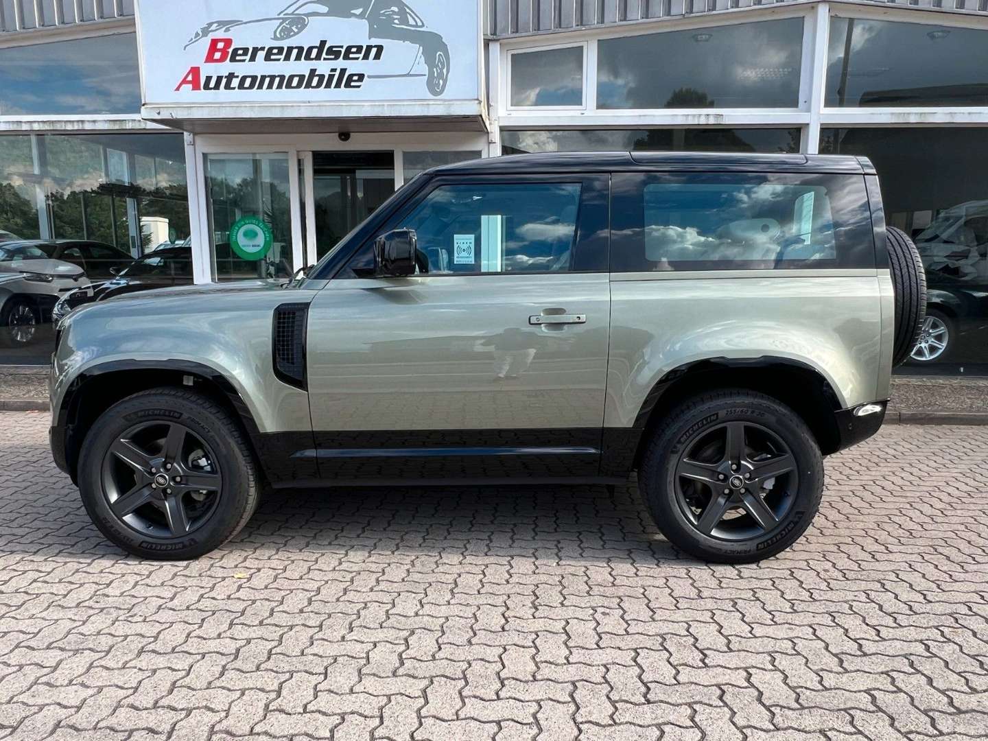 Land Rover Defender 90 X-Dynamic SE - 2024 - Joinsteer - #3