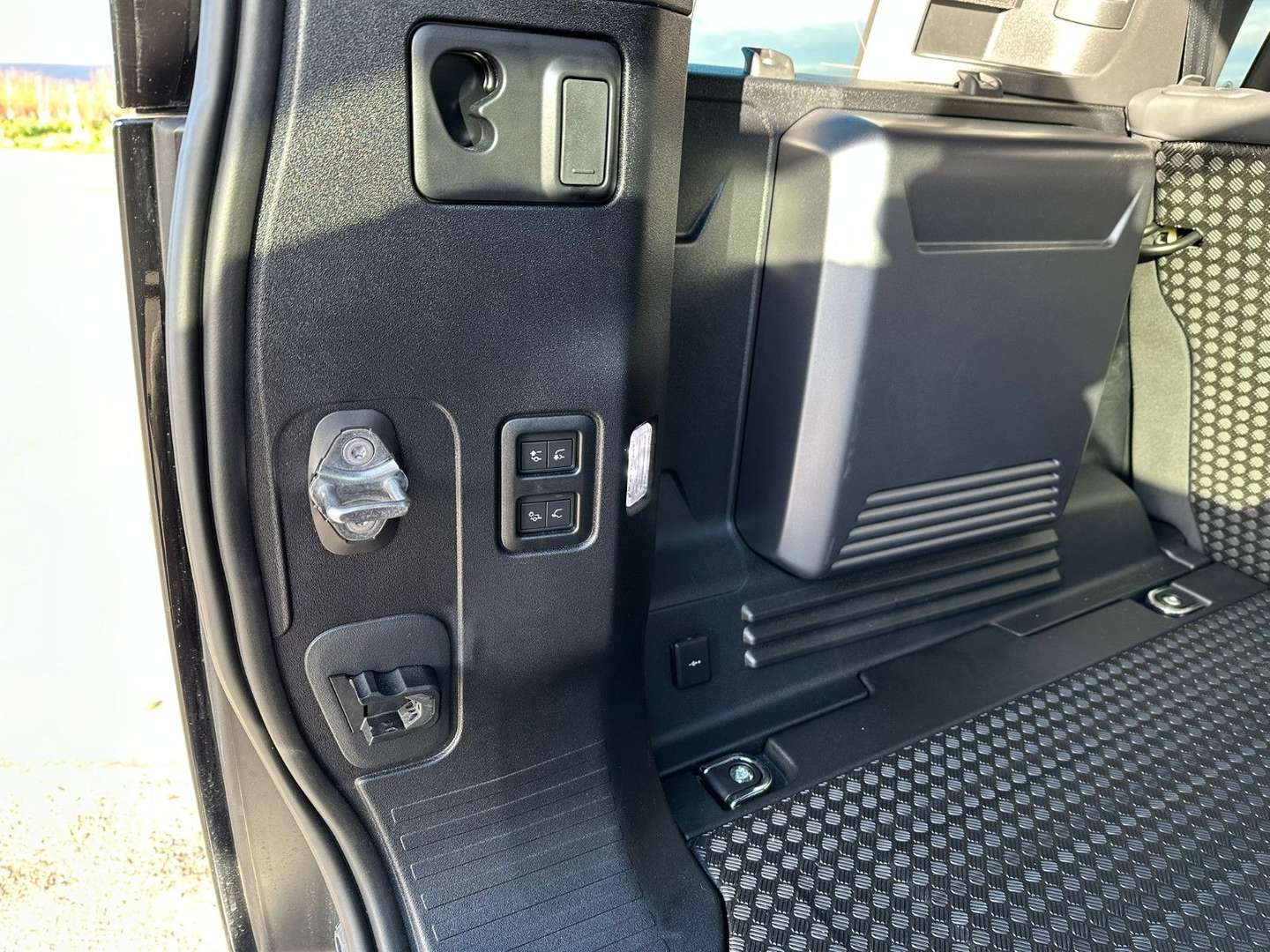 Land Rover Defender Carpathian Edition P525 - 2024 - Joinsteer - #14