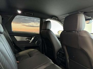 Land Rover Discovery Sport D200 R-Dynamic SE — photo 15