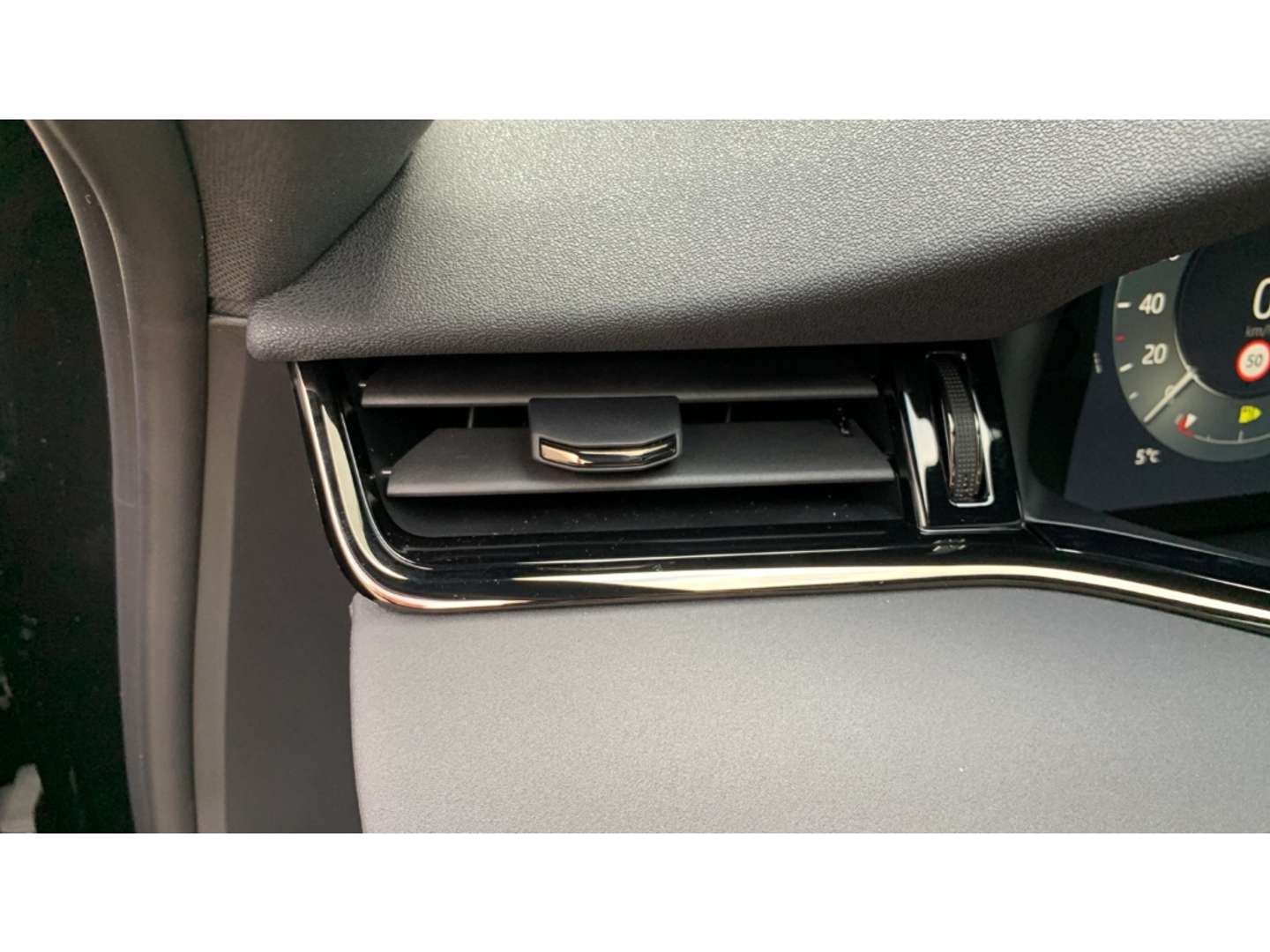 Land Rover Land Rover D165 Dynamic SE - 2024 - Joinsteer - #21