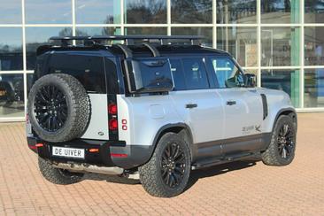 Land Rover Defender 110 D240 S — photo 4
