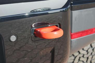 Land Rover Defender 110 D240 S — photo 7