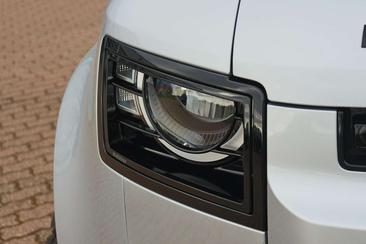 Land Rover Defender 110 D240 S — photo 13
