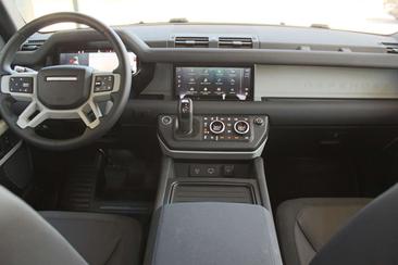 Land Rover Defender 110 D240 S — photo 20