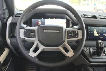 Land Rover Defender 110 D240 S — photo 26