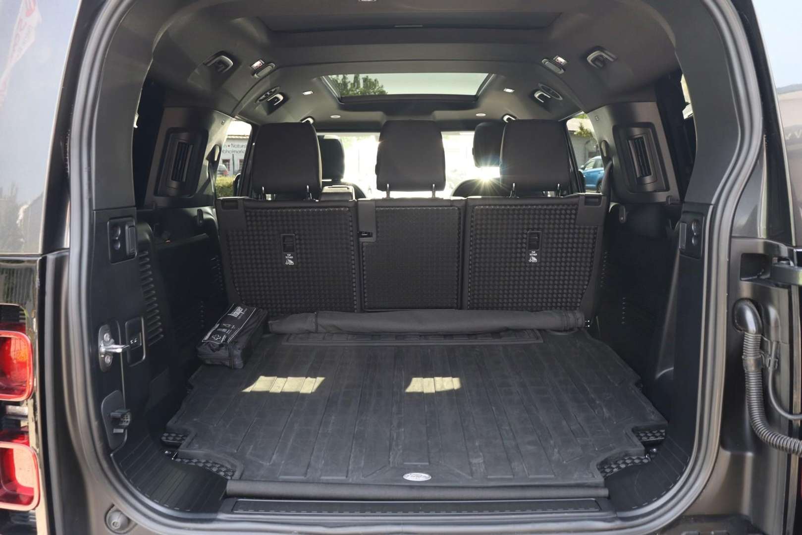 Land Rover Defender 130 Outbound D300 - 2024 - Joinsteer - #15