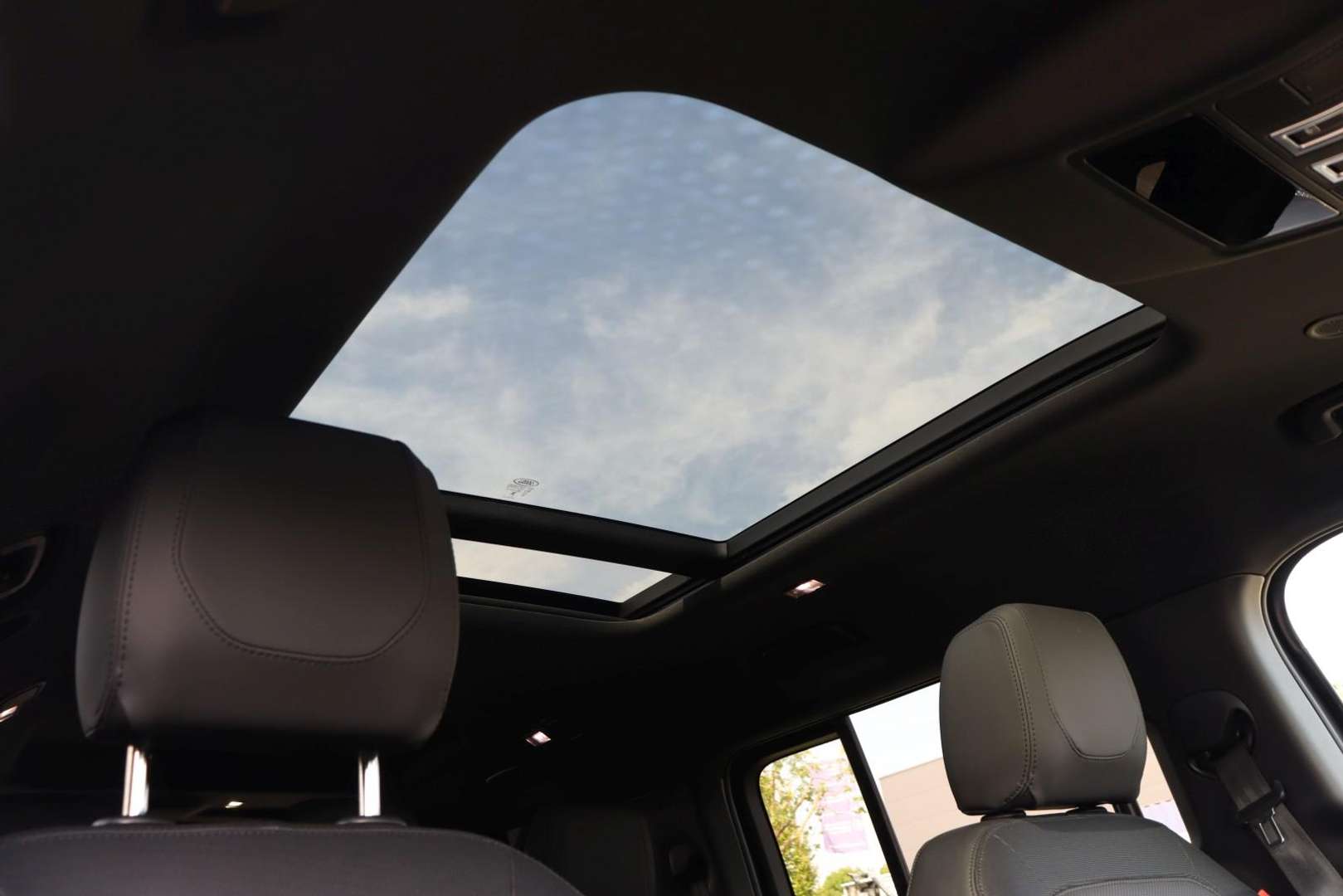 Land Rover Defender 130 Outbound D300 - 2024 - Joinsteer - #16